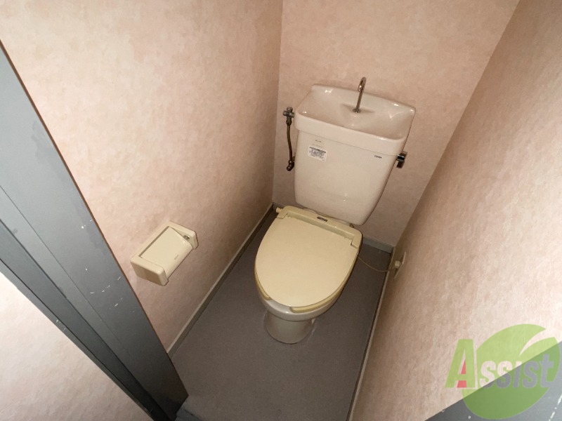 トイレ　トイレは清潔感があり安心して使用できそうです。