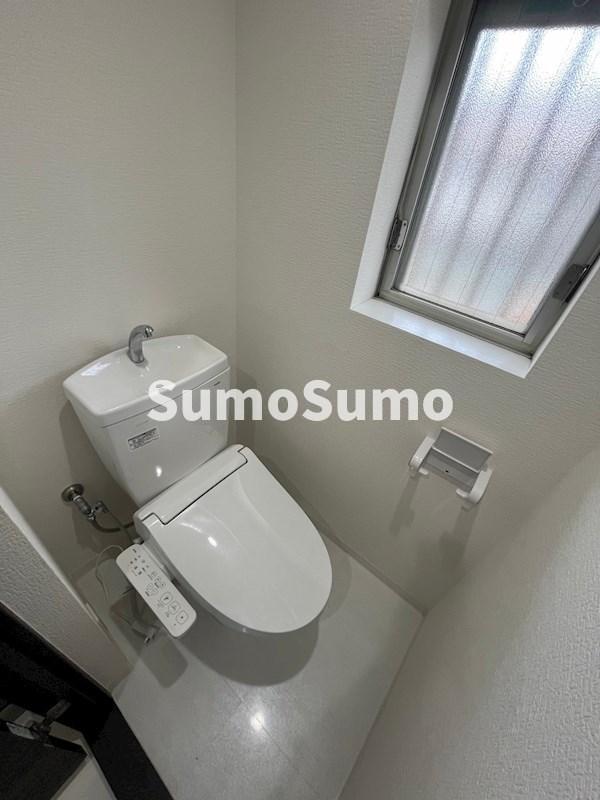 トイレ　落ち着いたトイレです