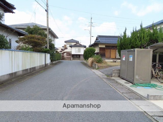 その他　前面道路（その他）まで0m