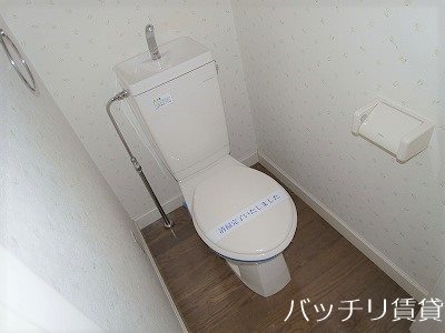 トイレ　別号室イメージの為、現状を優先致します。
