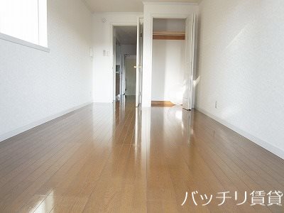 居室・リビング　別号室イメージの為、現状を優先致します。