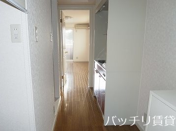 玄関　別号室イメージの為、現状を優先致します。