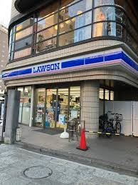 コンビニ　ローソン足立西新井大師前店（コンビニ）まで200m