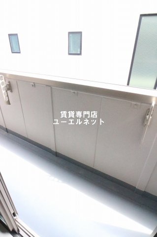 バルコニー　バルコニー付きで採光＆風通し良好！