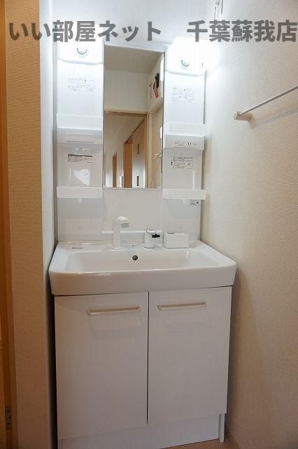 洗面設備　忙しい朝には欠かせない洗面所です