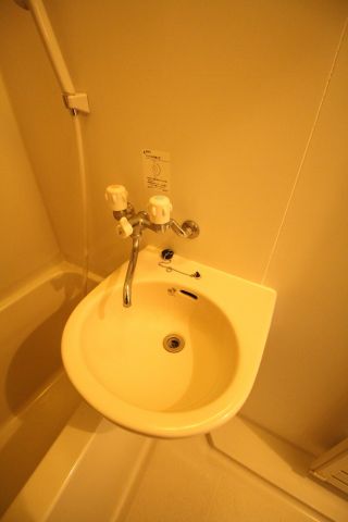 洗面設備　（別タイプ参考写真）REV　JOURS　北区田端新町1