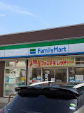 コンビニ　ファミリーマート豊玉北六丁目店（コンビニ）まで260m