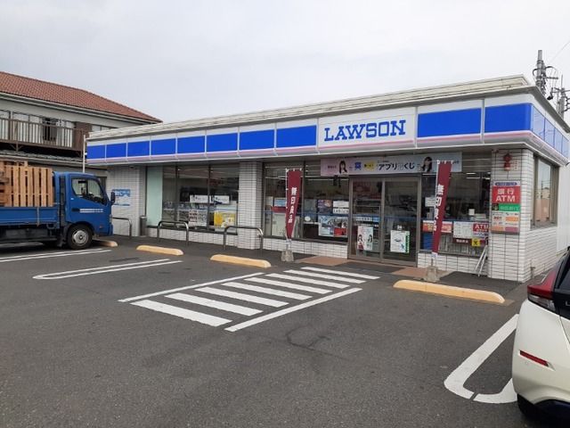 コンビニ　ローソン前橋総社町二丁目店（コンビニ）まで700m