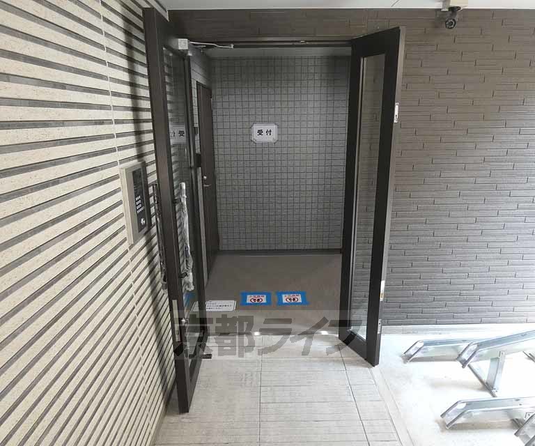 その他共有部分　建物入口です。