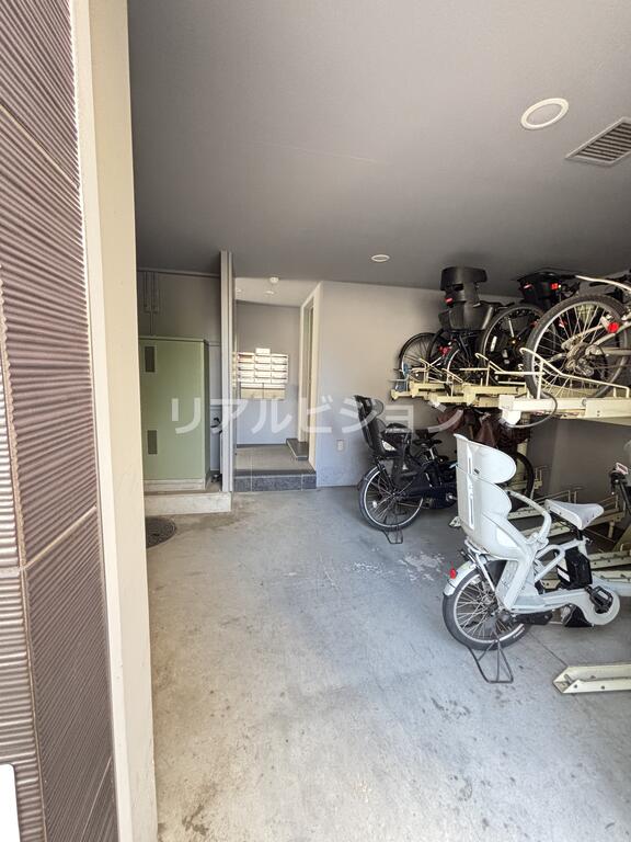 駐車場　※駐輪場
