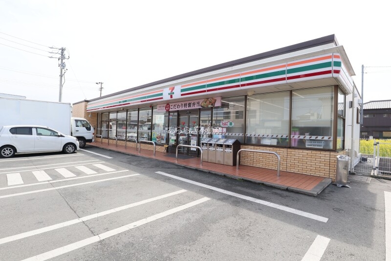 コンビニ　セブンイレブン浜松西浅田1丁目店（コンビニ）まで398m