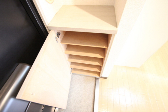 収納　※別部屋の写真です
