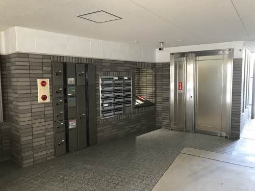 エントランス　エントランス