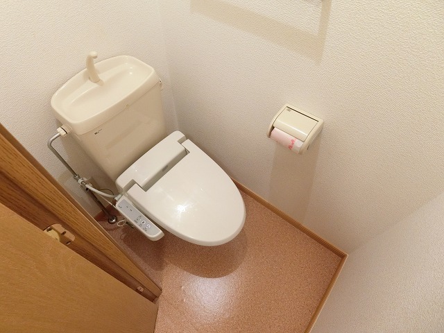 トイレ　ウォシュレット