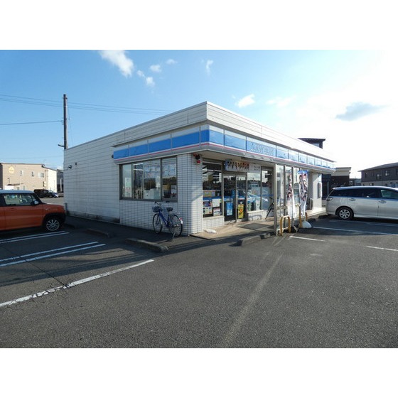 コンビニ　ローソン松任乾町店（コンビニ）まで346m