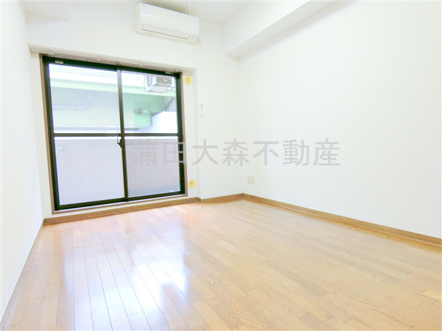 居室・リビング　角部屋洋室6.6帖