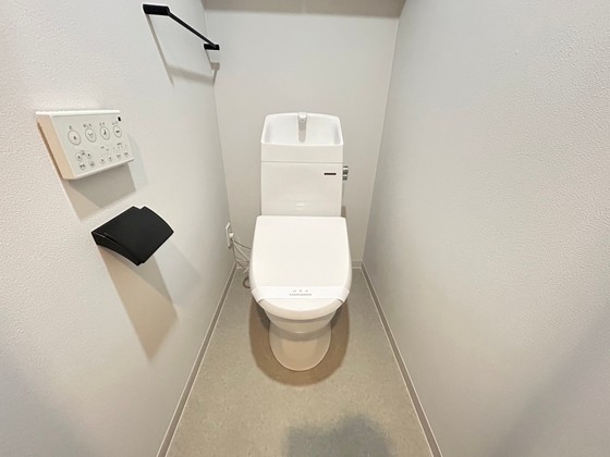 トイレ　※別部屋の写真です