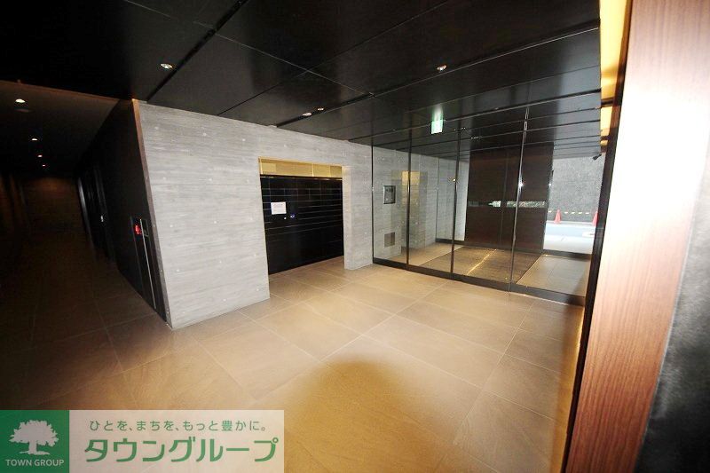 エントランス　エントランス