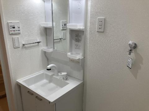 洗面設備　洗髪洗面化粧台