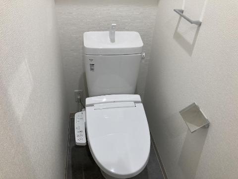 トイレ　シャワー付トイレ