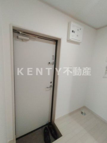 玄関　収納もある玄関です