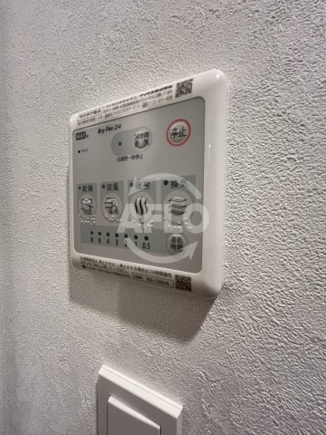 洗面設備　レジュールアッシュ三国本町　浴室乾燥機
