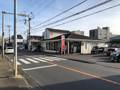 郵便局　横浜川和町郵便局（郵便局）まで907m