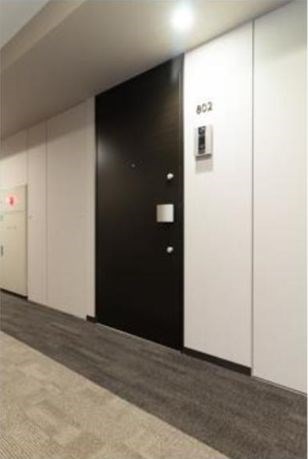 玄関　★《見学予約受け付け中》設備充実の分譲賃貸マンションです。お