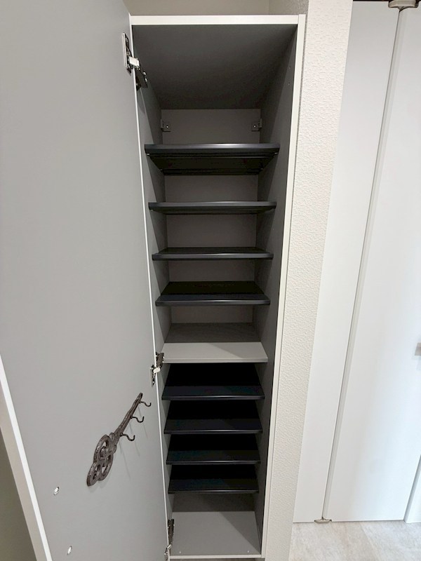 収納　シューズボックス