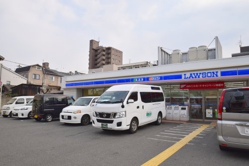 コンビニ　ローソン 都島中通三丁目店（コンビニ）まで373m
