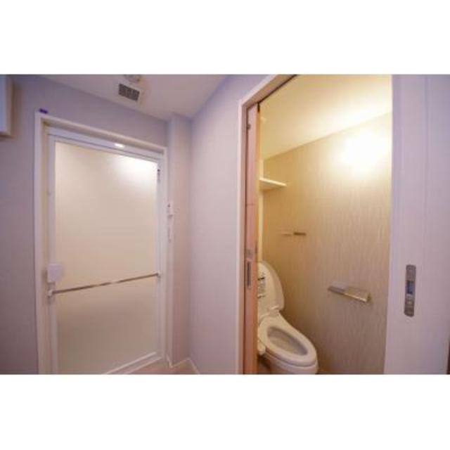 トイレ　※写真は同タイプ住戸です。