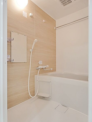 バス・シャワールーム　※写真は同じマンションの違う部屋のものになります。