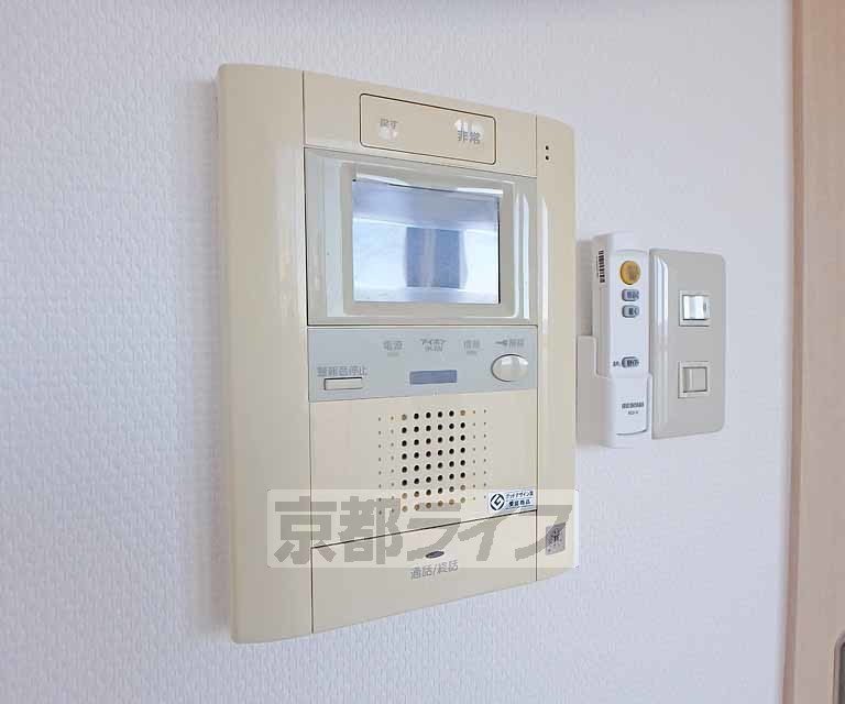 セキュリティ　モニターで来客確認できるので安心です。