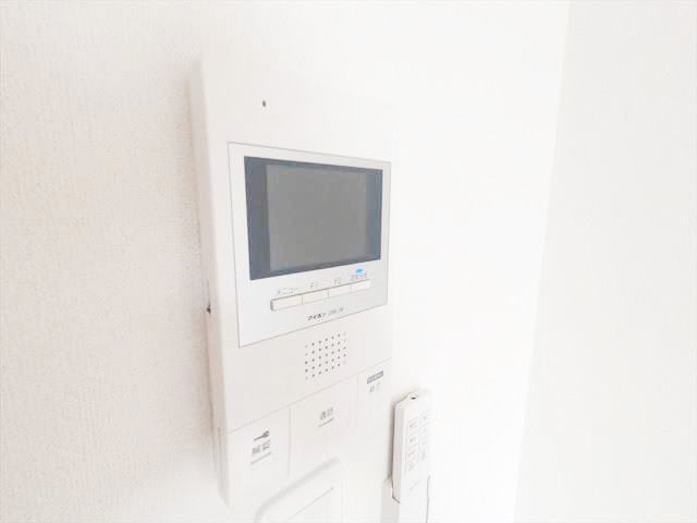 セキュリティ　初めての一人暮らしも安心、オートロック連動のTVモニターホン