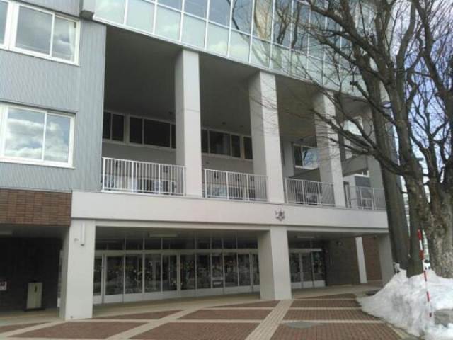 小学校　桑園小学校（小学校）まで489m