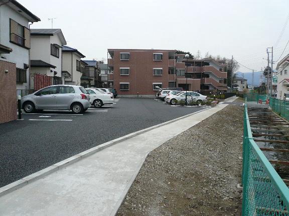 駐車場　駐車場（有料・要空き確認）