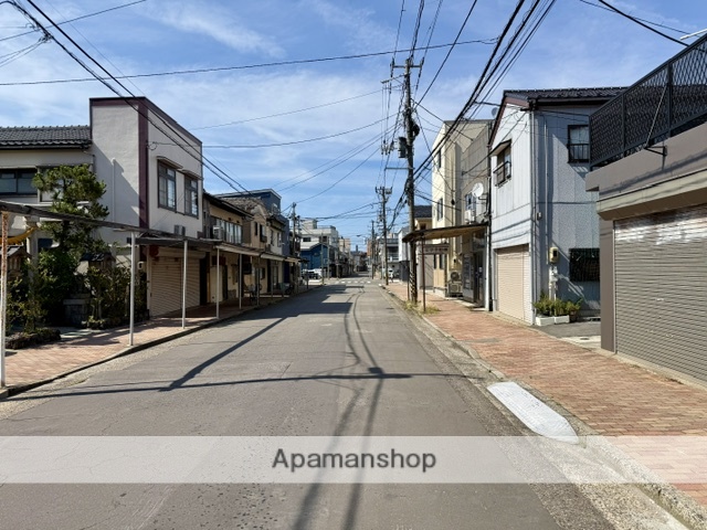 その他　前面道路（その他）まで0m
