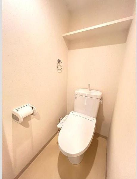 トイレ　※同型のお部屋の参考写真です