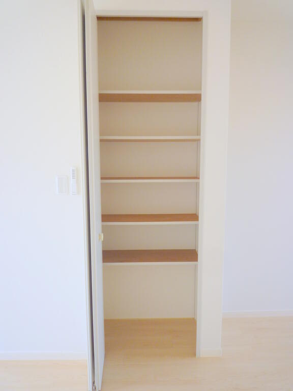 収納　※参考写真　前回入居時の写真です
