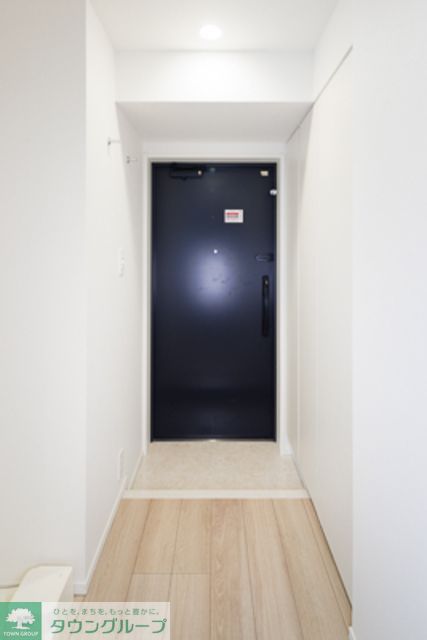 玄関　※写真は同タイプ住戸です。