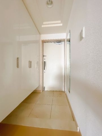 玄関　※別号室参考写真