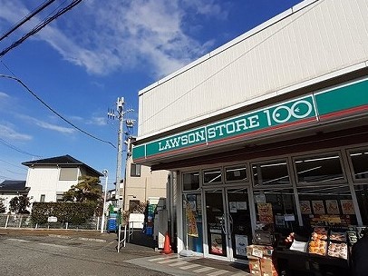 コンビニ　ローソンストア１００（コンビニ）まで450m