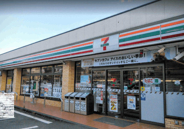 コンビニ　セブンイレブン横浜高田東３丁目店（コンビニ）まで432m