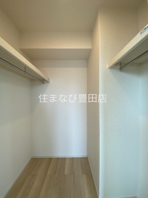 収納　反転・同型タイプ
