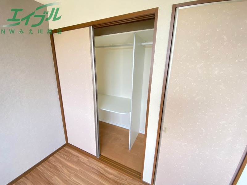 収納　同物件別部屋参考写真です。