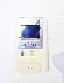 セキュリティ　モニター付きインターホンです。