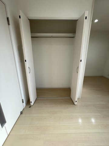 収納　※クリーニング前の写真です。