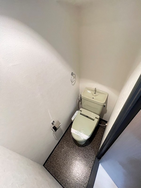 トイレ　※別号室写真※現況優先