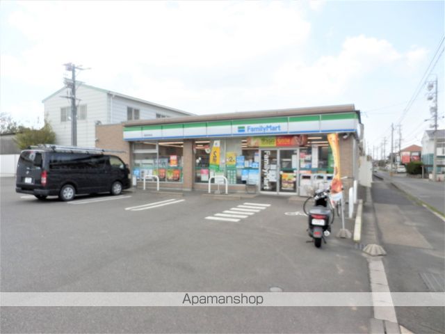 コンビニ　ファミリーマート知多寺本店（コンビニ）まで573m