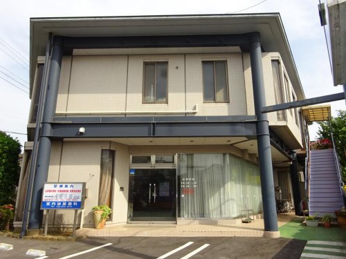 病院　宮内泌尿器科医院（病院）まで378m